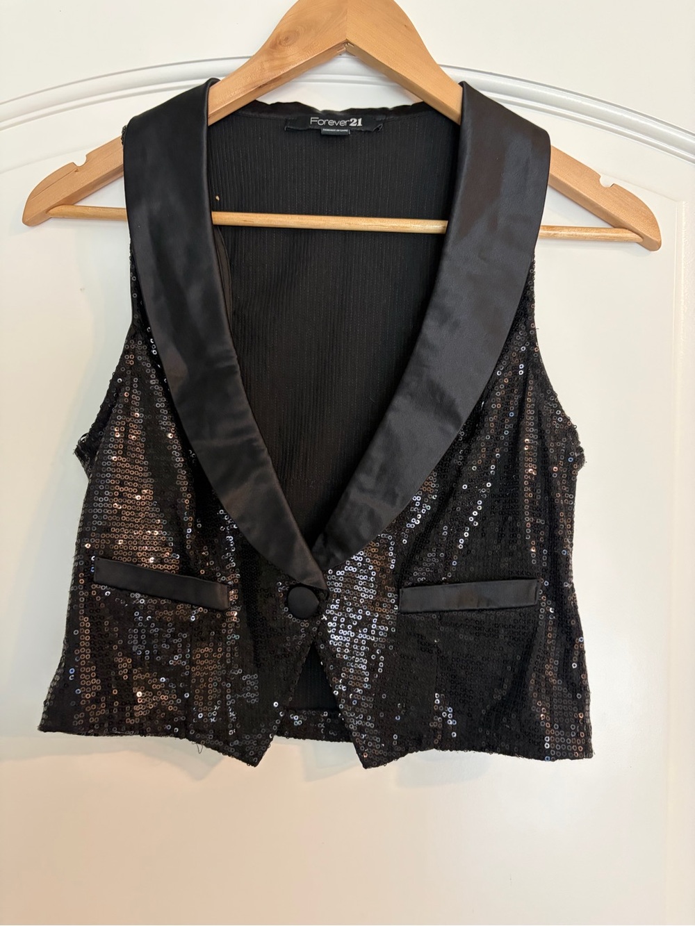 Forever 21 Black Sequin Satin-Trim Vest M